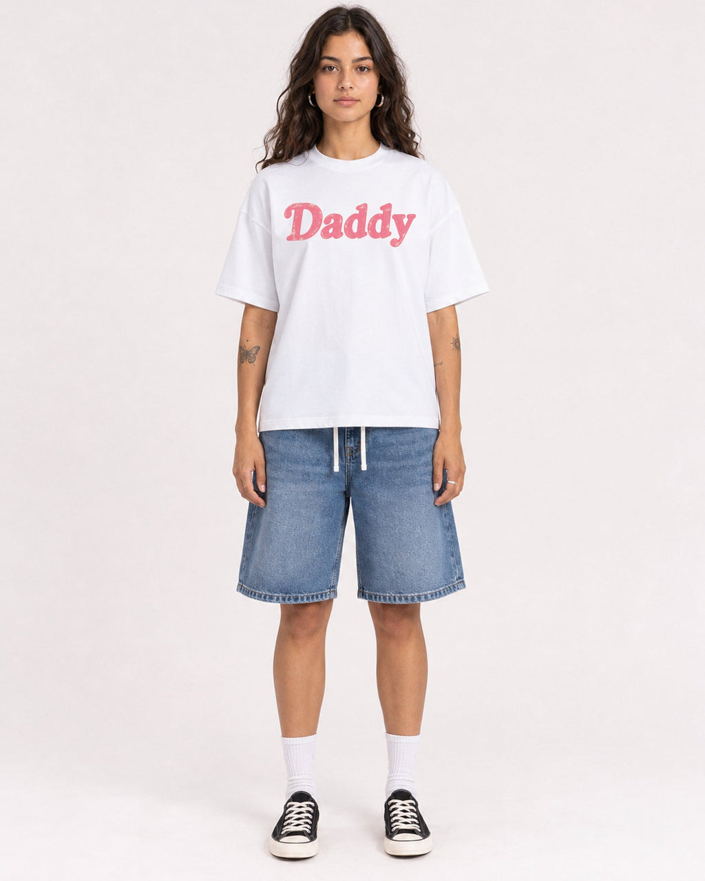 Mockup Boxy Heavyweight Tee White female full-body 06