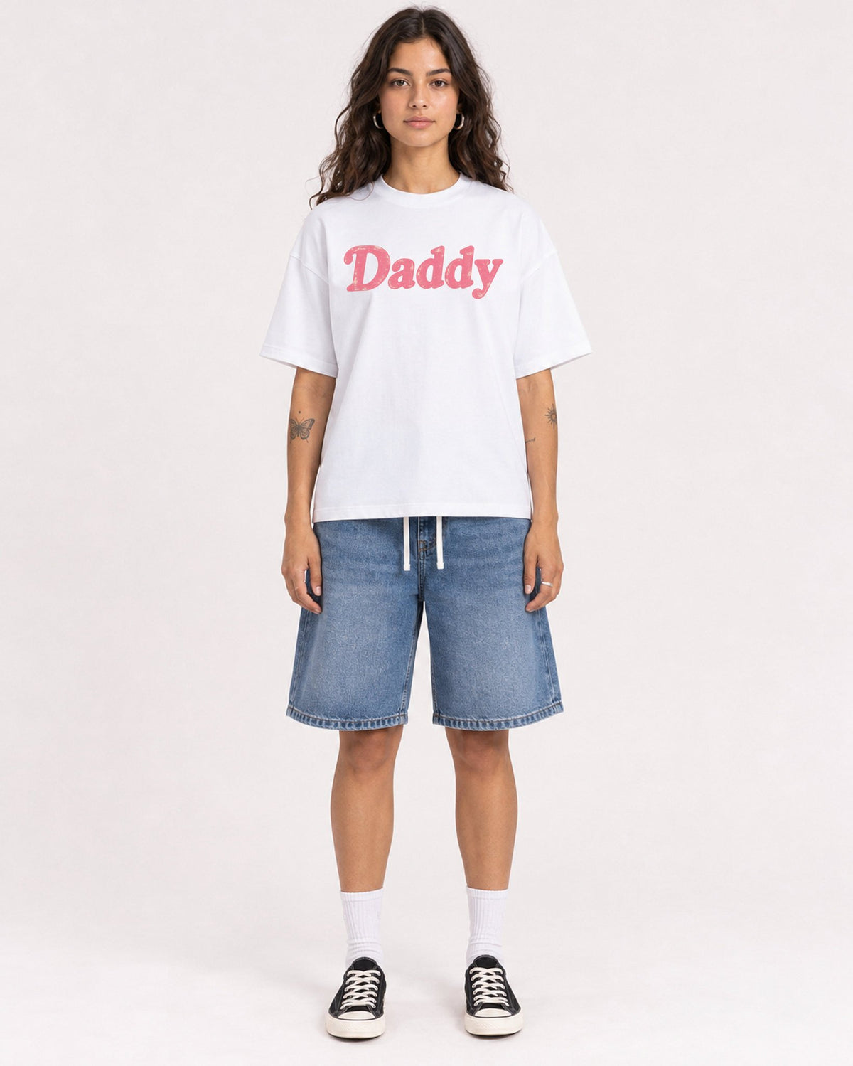 Mockup Boxy Heavyweight Tee White female full-body 06