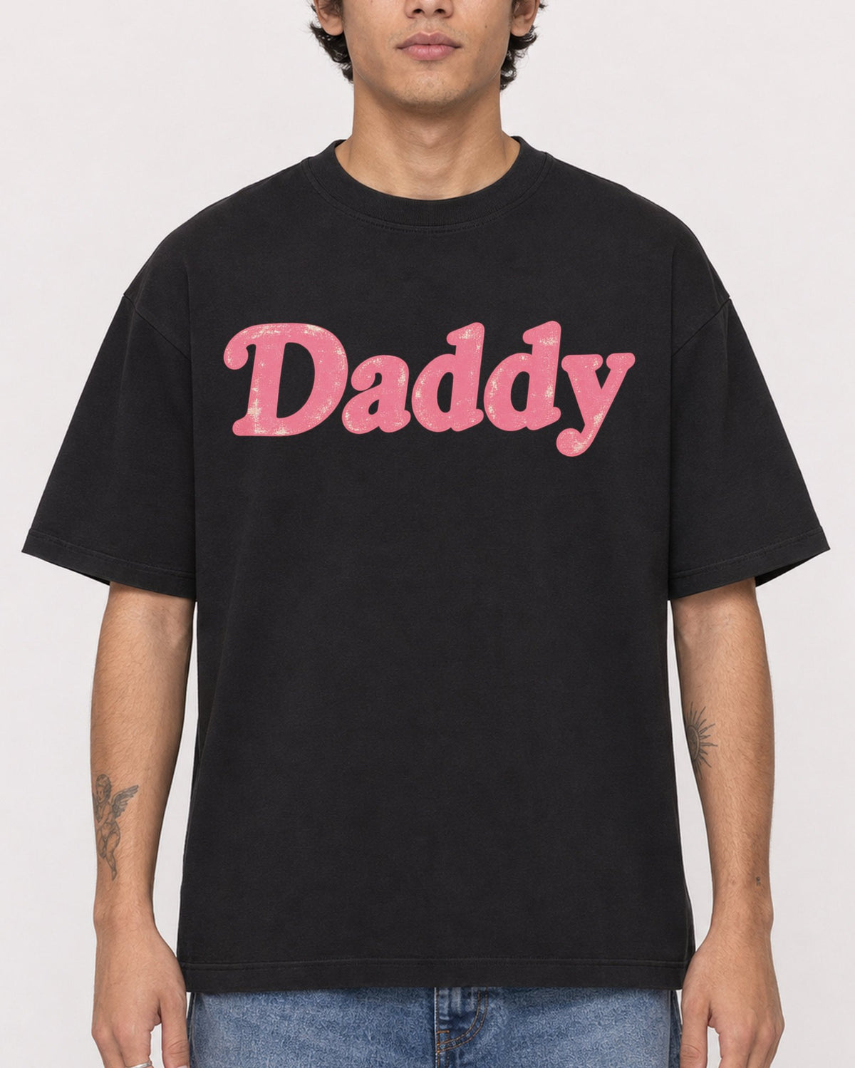 Mockup Boxy Heavyweight Tee Black male close-up 06