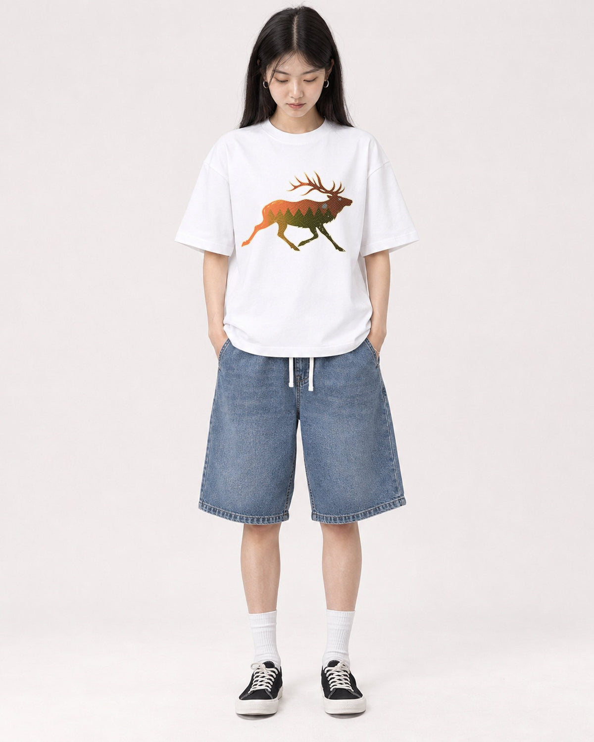 Mockup Boxy Heavyweight Tee White female full-body 01