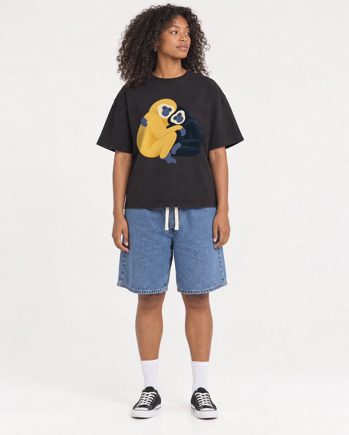 Mockup Boxy Heavyweight Tee Black female full-body 05