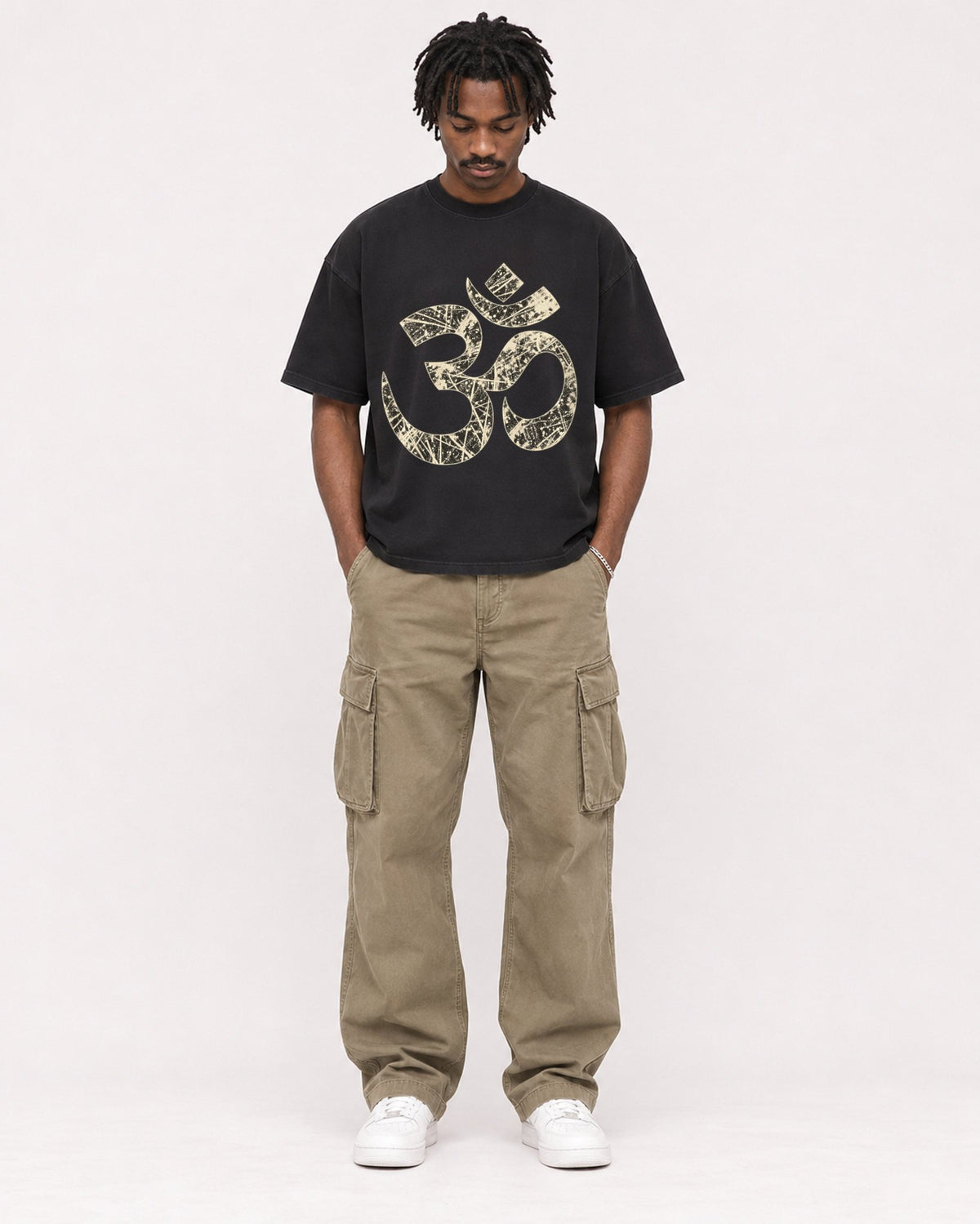 Mockup Boxy Heavyweight Tee Black male full-body 04