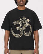 Mockup Boxy Heavyweight Tee Black male close-up 04