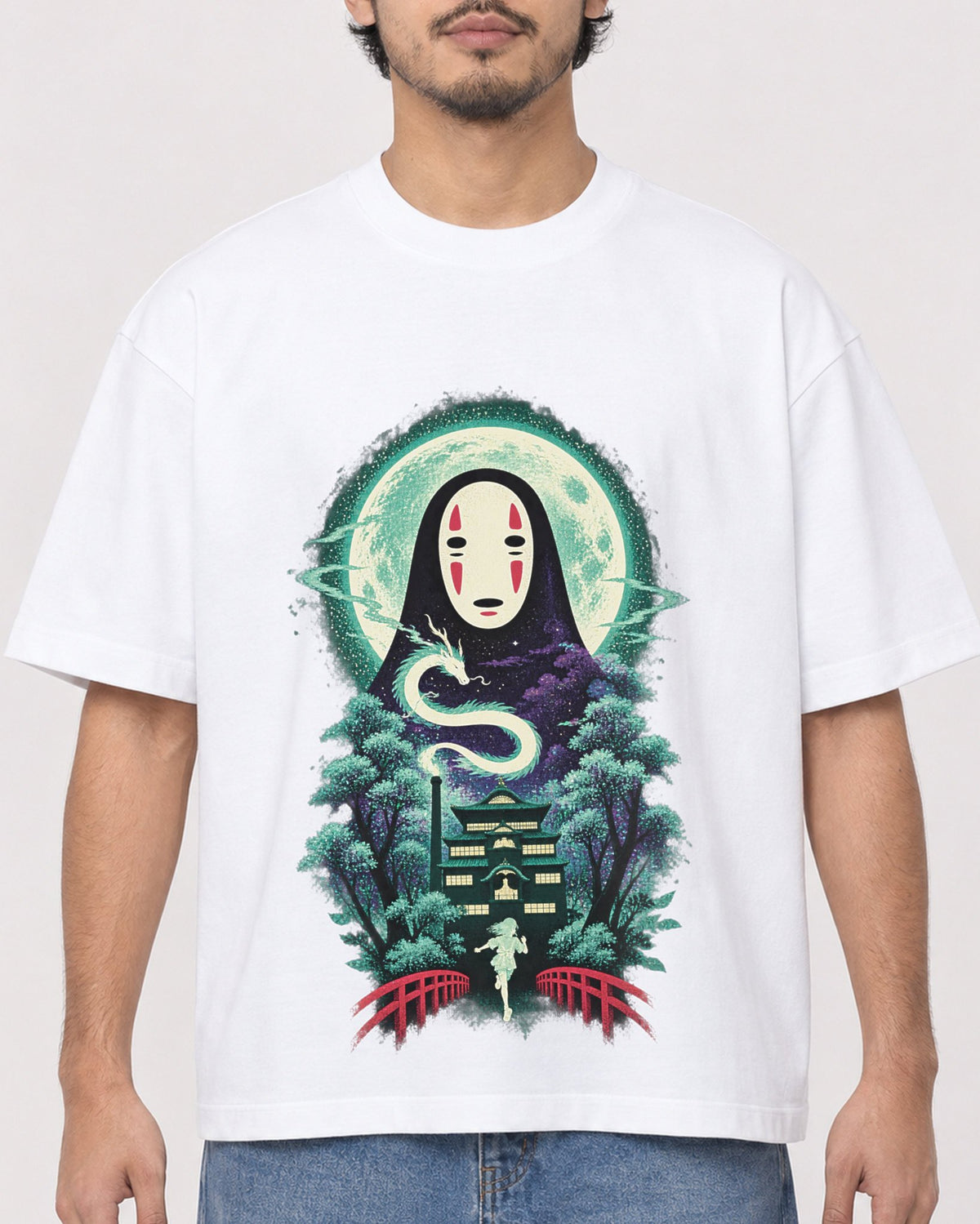 Mockup Boxy Heavyweight Tee White male close-up 02