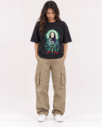 Mockup Boxy Heavyweight Tee Black female full-body 02