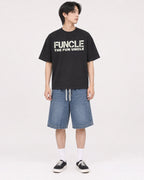 Mockup Boxy Heavyweight Tee Black male full-body 11
