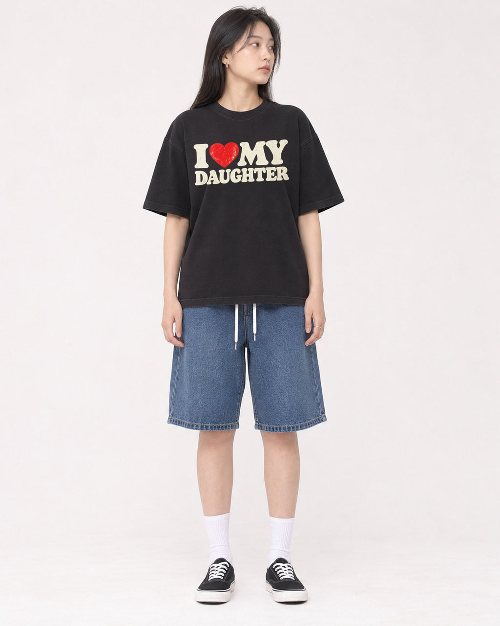 Mockup Boxy Heavyweight Tee Black female full-body 01