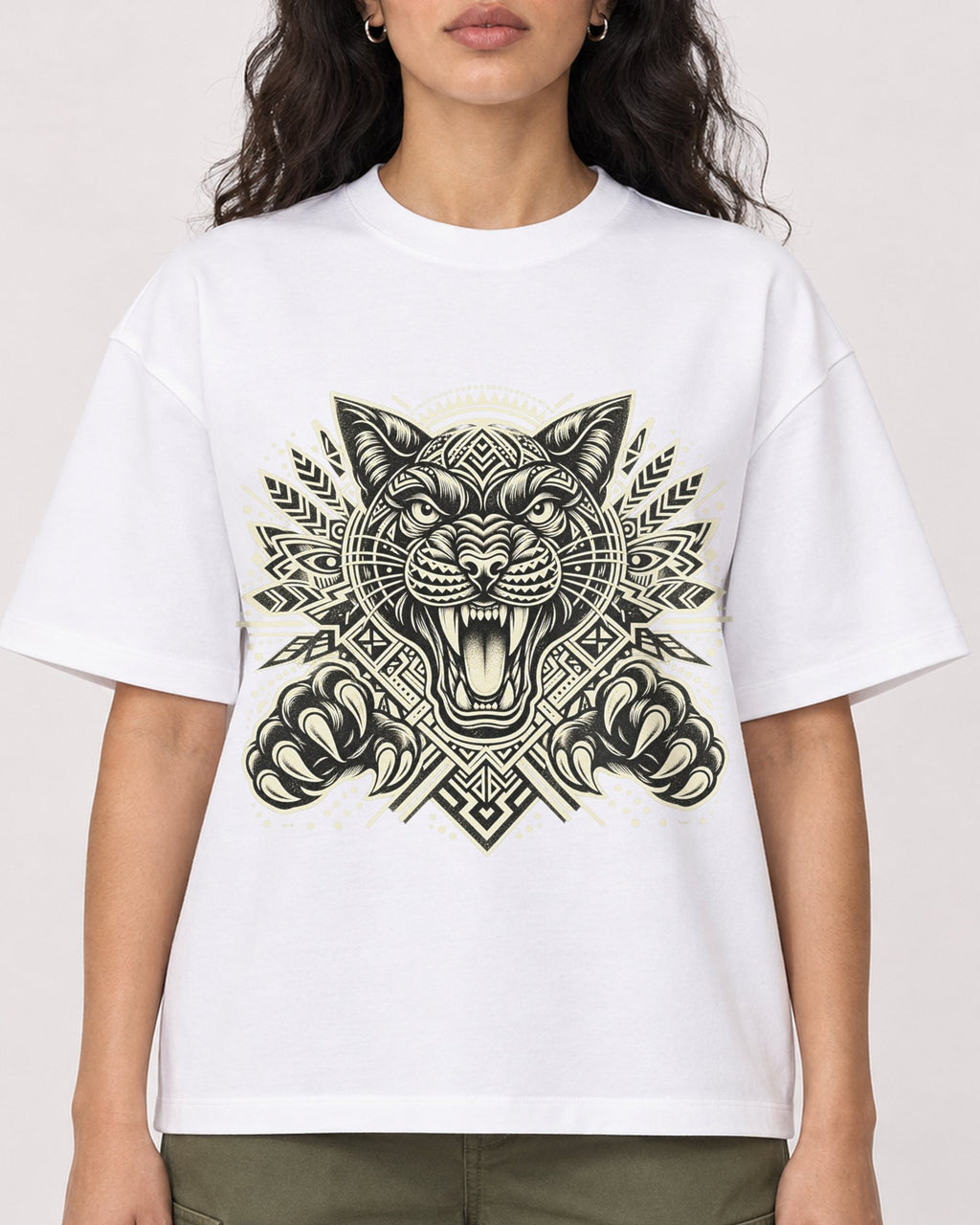 Mockup Boxy Heavyweight Tee White female close-up 07