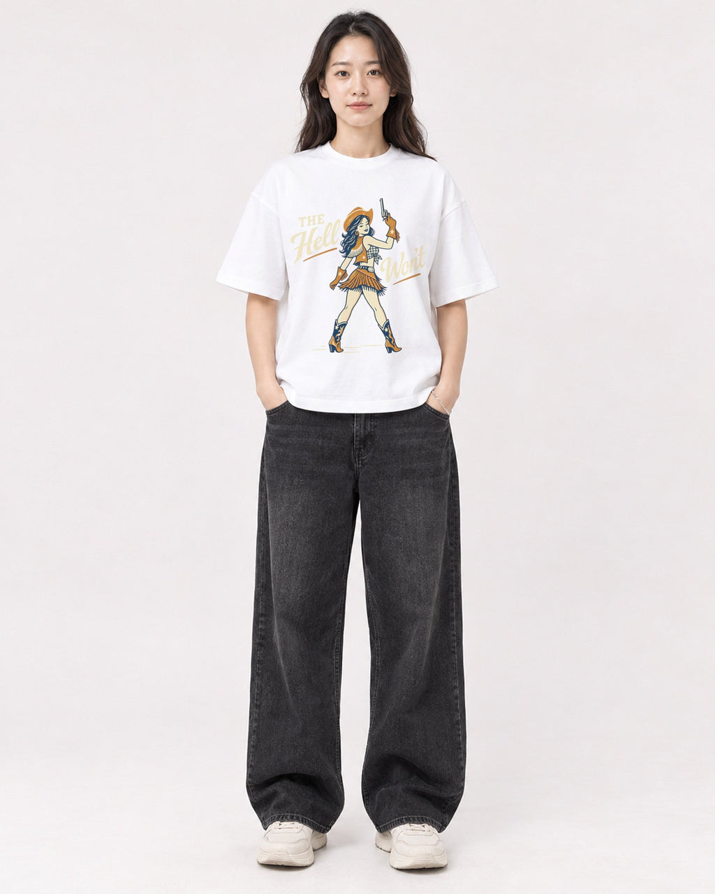 Mockup Boxy Heavyweight Tee White female full-body 03