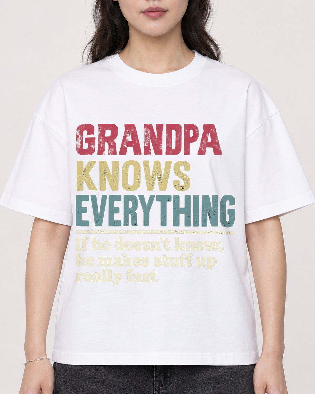Mockup Boxy Heavyweight Tee White female close-up 03