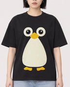 Mockup Boxy Heavyweight Tee Black female close-up 11