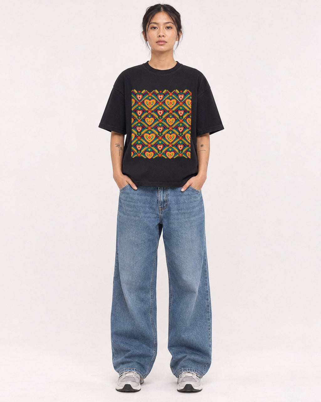 Mockup Boxy Heavyweight Tee Black female full-body 12