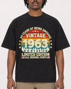 Mockup Boxy Heavyweight Tee Black male close-up 04