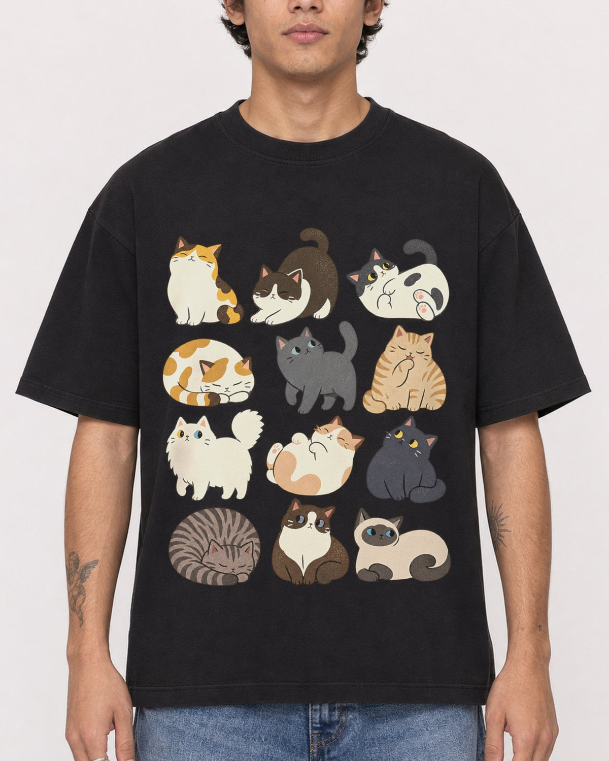 Mockup Boxy Heavyweight Tee Black male close-up 06