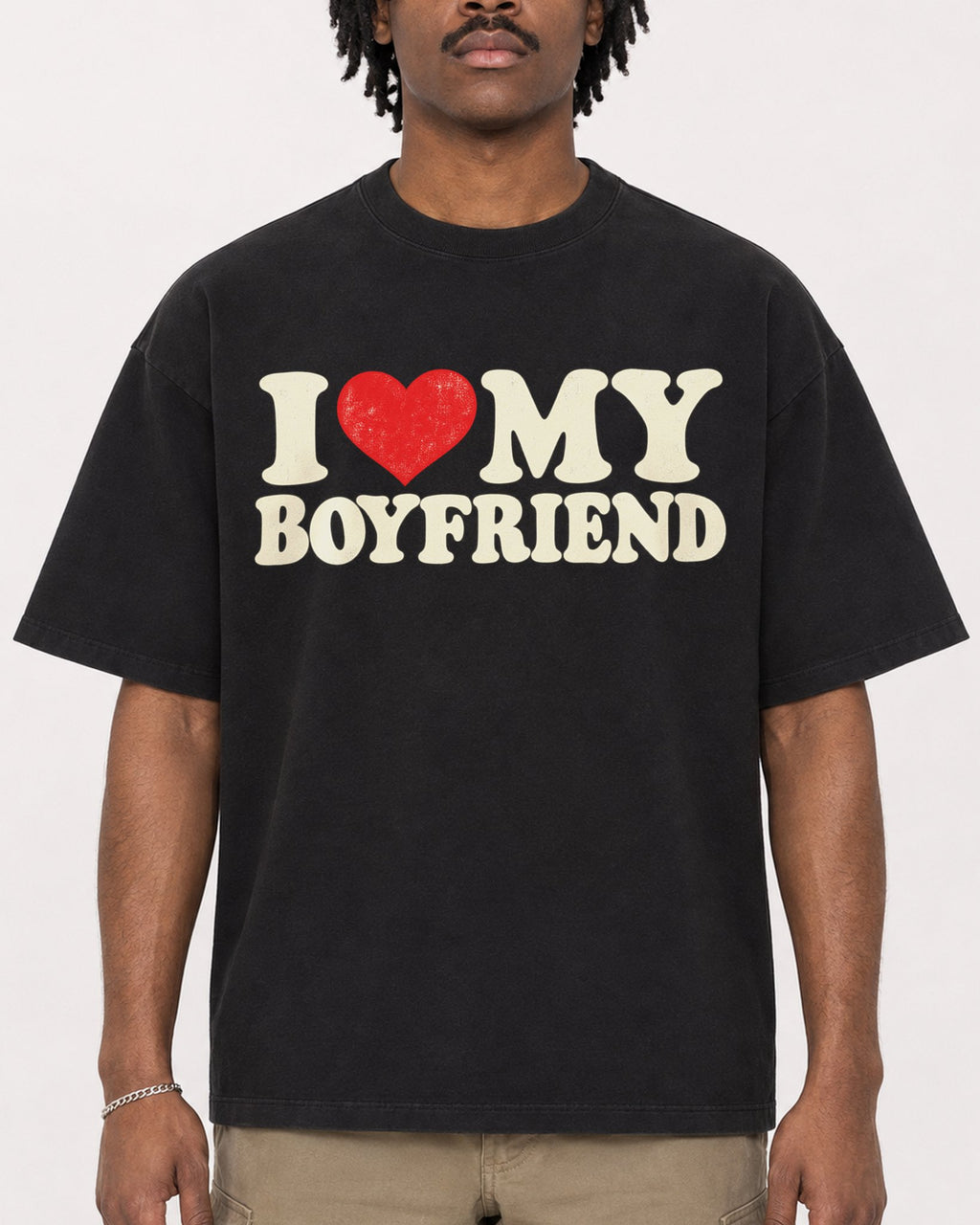 Mockup Boxy Heavyweight Tee Black male close-up 04