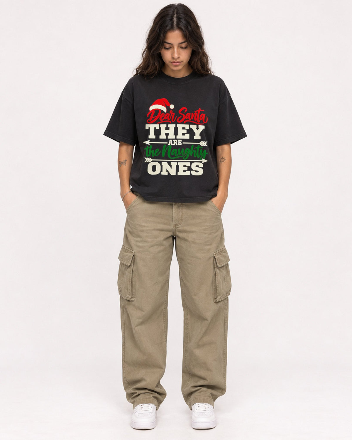 Mockup Boxy Heavyweight Tee Black female full-body 06