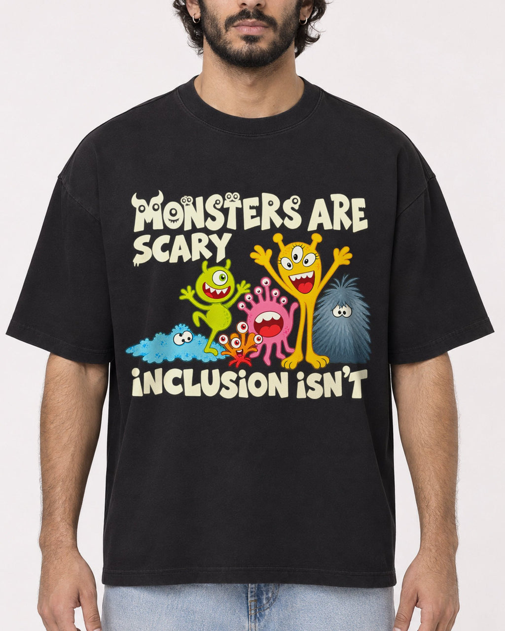 Mockup Boxy Heavyweight Tee Black male close-up 17