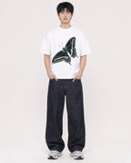 Mockup Boxy Heavyweight Tee White male full-body 01