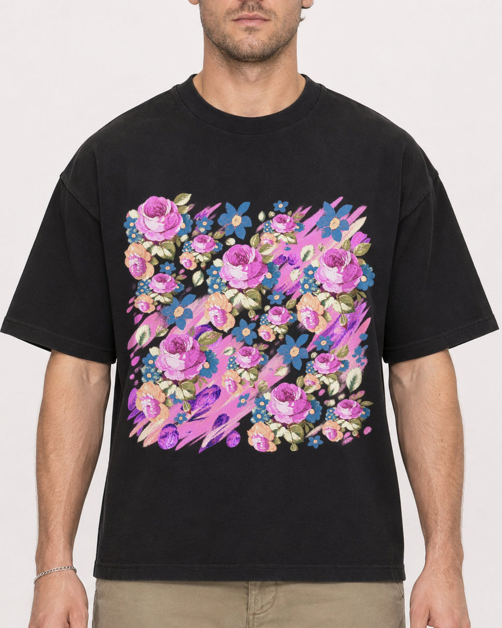 Mockup Boxy Heavyweight Tee Black male close-up 08