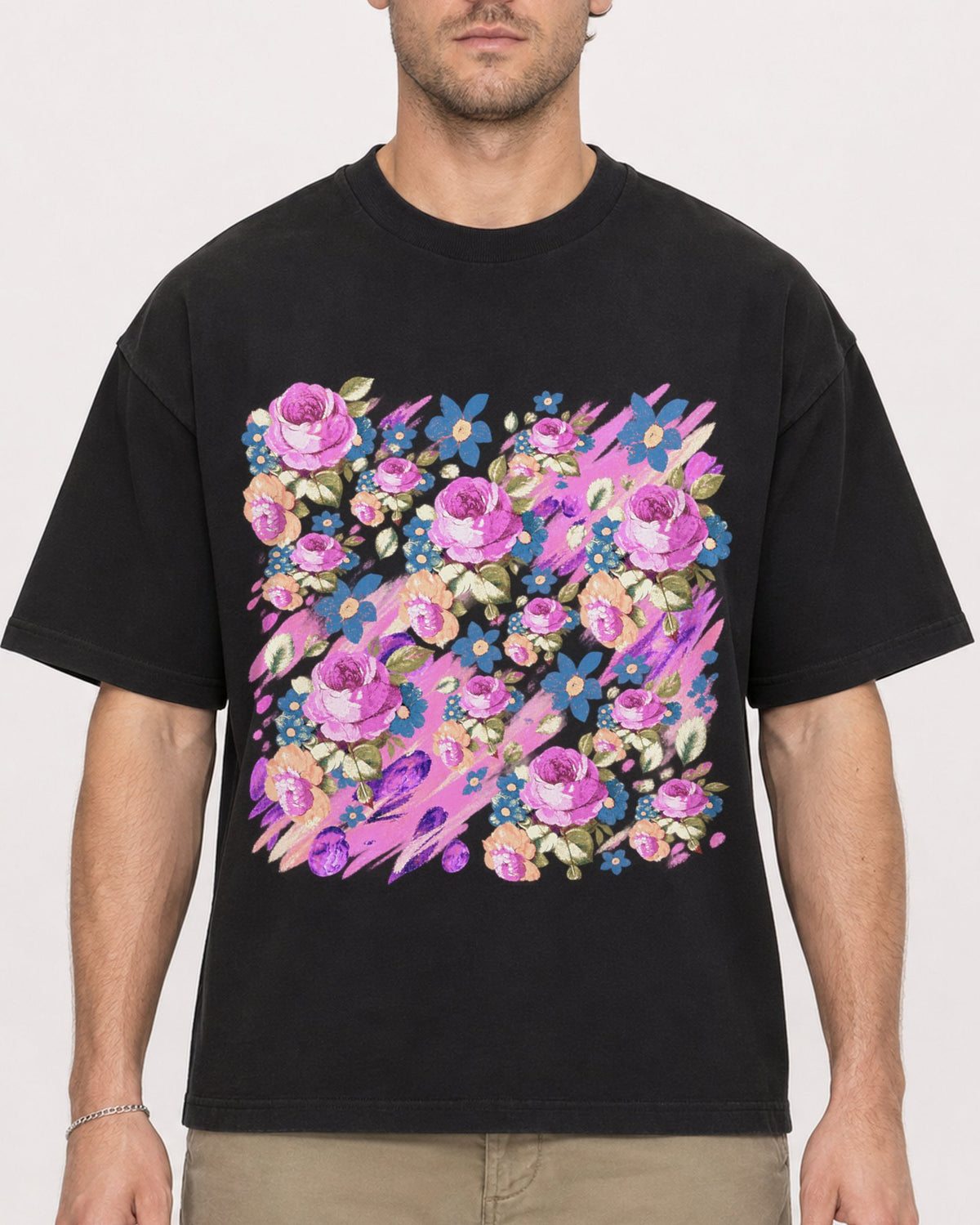 Mockup Boxy Heavyweight Tee Black male close-up 08