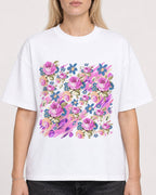 Mockup Boxy Heavyweight Tee White female close-up 08