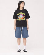 Mockup Boxy Heavyweight Tee Black female full-body 01