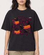 Mockup Boxy Heavyweight Tee Black female close-up 02