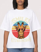 Mockup Boxy Heavyweight Tee White female close-up 15