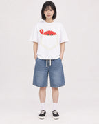 Mockup Boxy Heavyweight Tee White female full-body 11