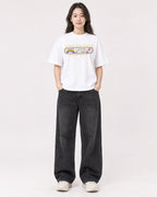 Mockup Boxy Heavyweight Tee White female full-body 03