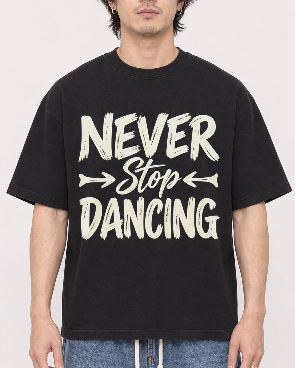 Mockup Boxy Heavyweight Tee Black male close-up 03