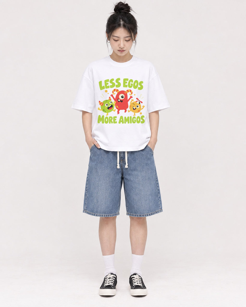 Mockup Boxy Heavyweight Tee White female full-body 41