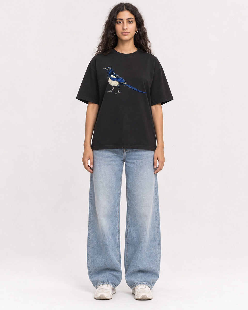 Mockup Boxy Heavyweight Tee Black female full-body 07