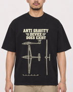 Mockup Boxy Heavyweight Tee Black male close-up 32