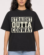 Mockup Boxy Heavyweight Tee Black female close-up 07