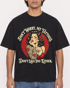 Mockup Boxy Heavyweight Tee Black male close-up 26