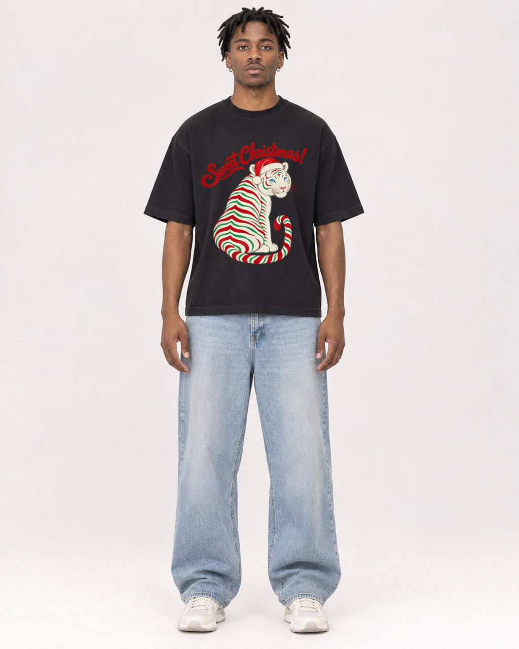 Mockup Boxy Heavyweight Tee Black male full-body 05