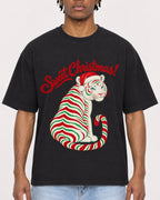 Mockup Boxy Heavyweight Tee Black male close-up 05