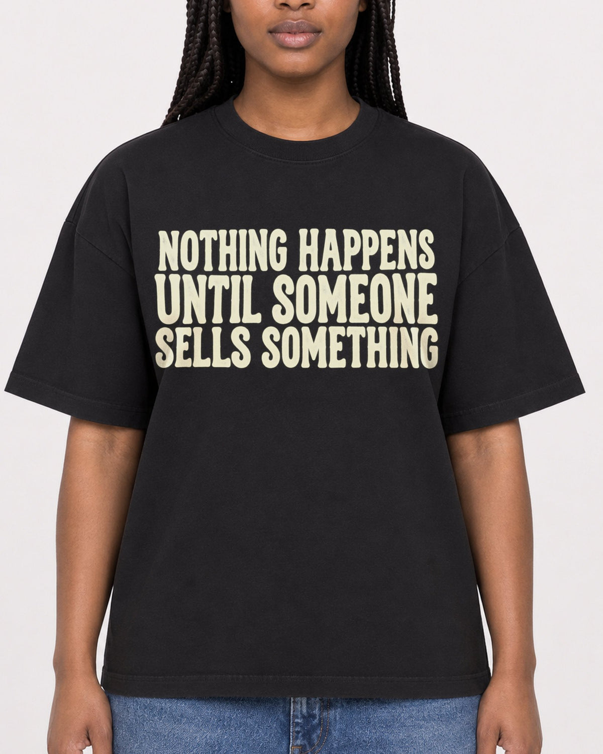 Mockup Boxy Heavyweight Tee Black female close-up 04