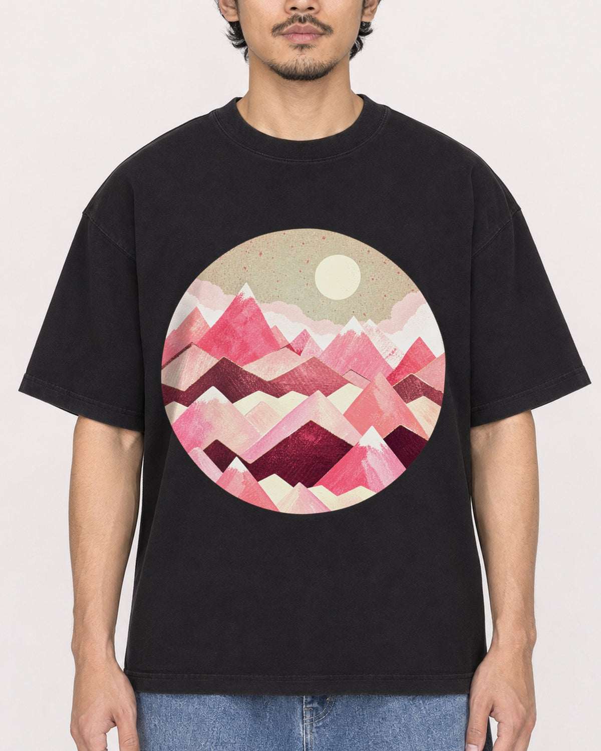 Mockup Boxy Heavyweight Tee Black male close-up 02