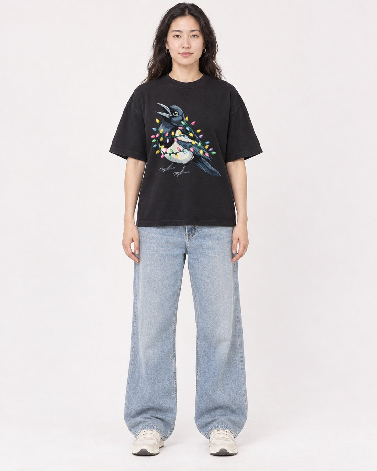 Mockup Boxy Heavyweight Tee Black female full-body 03