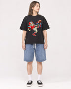 Mockup Boxy Heavyweight Tee Black female full-body 33