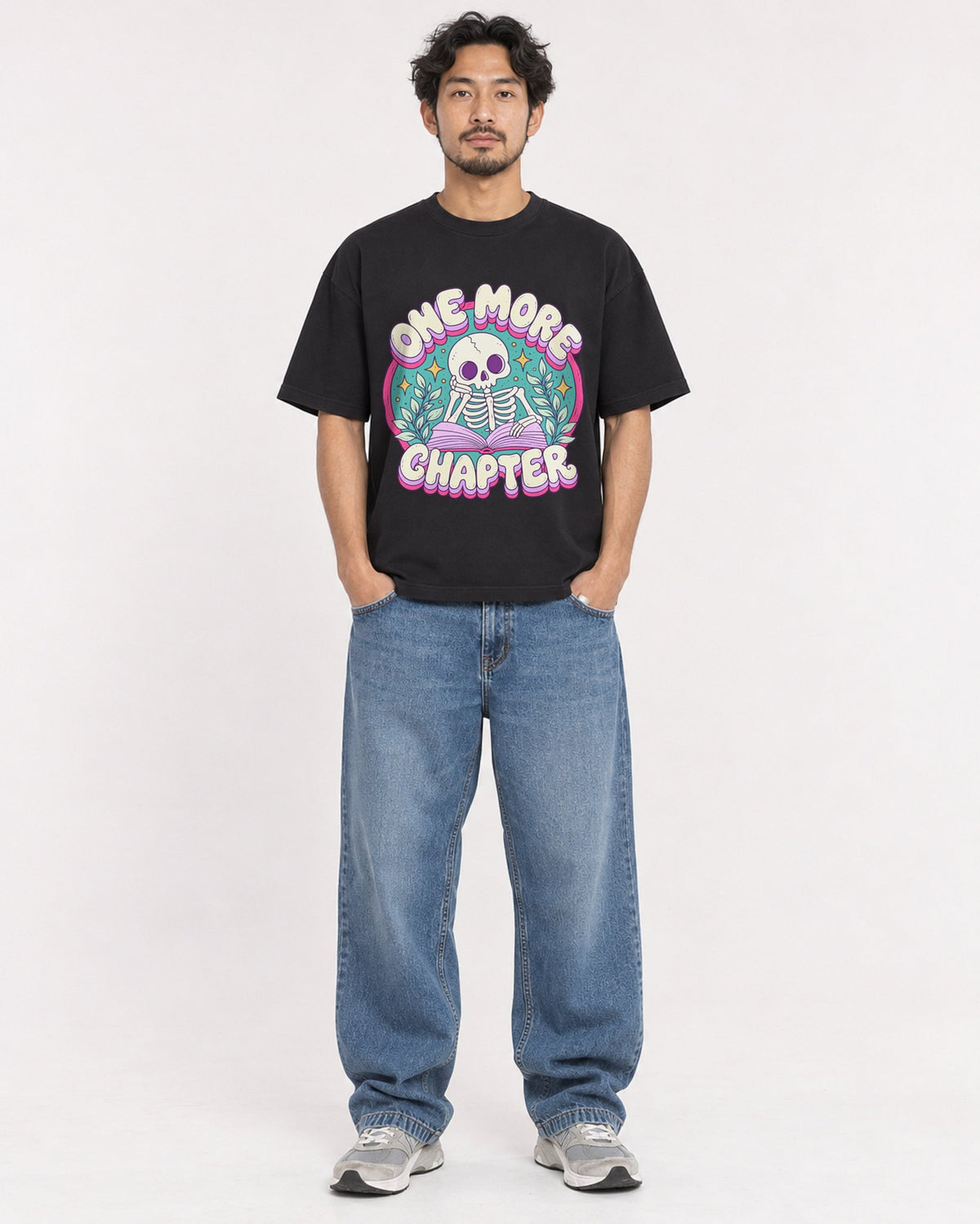 Mockup Boxy Heavyweight Tee Black male full-body 02
