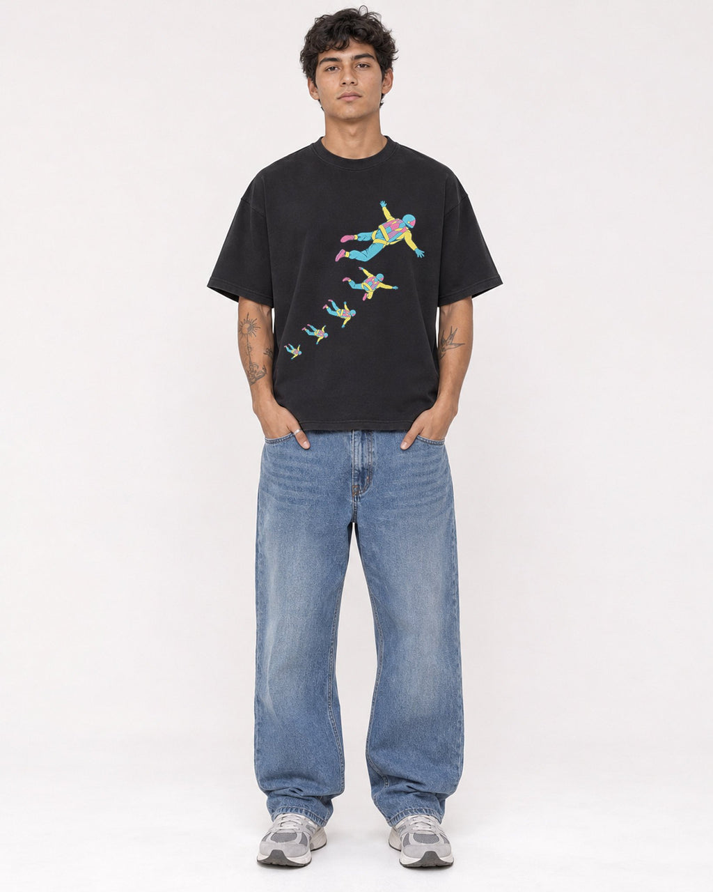 Mockup Boxy Heavyweight Tee Black male full-body 06