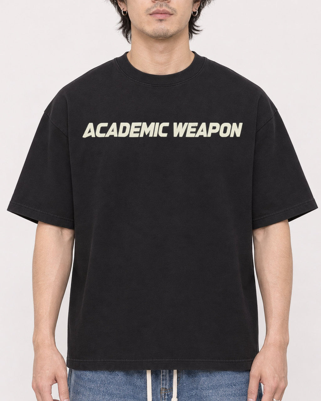 Mockup Boxy Heavyweight Tee Black male close-up 03