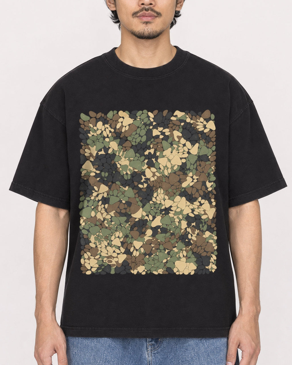 Mockup Boxy Heavyweight Tee Black male close-up 02