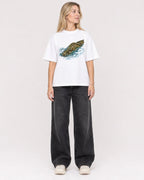 Mockup Boxy Heavyweight Tee White female full-body 08