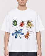 Mockup Boxy Heavyweight Tee White male close-up 01