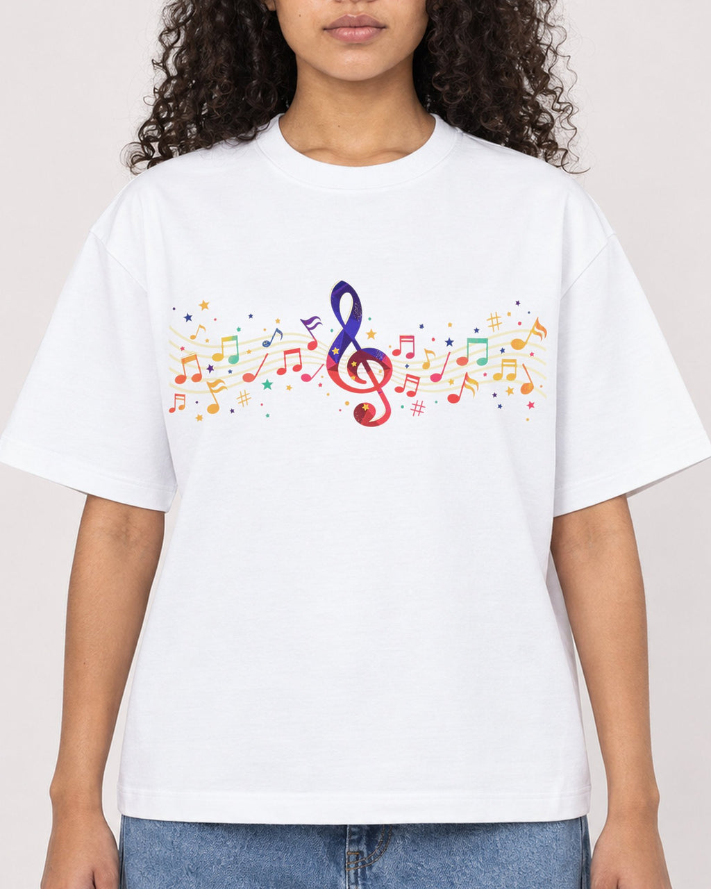 Mockup Boxy Heavyweight Tee White female close-up 10