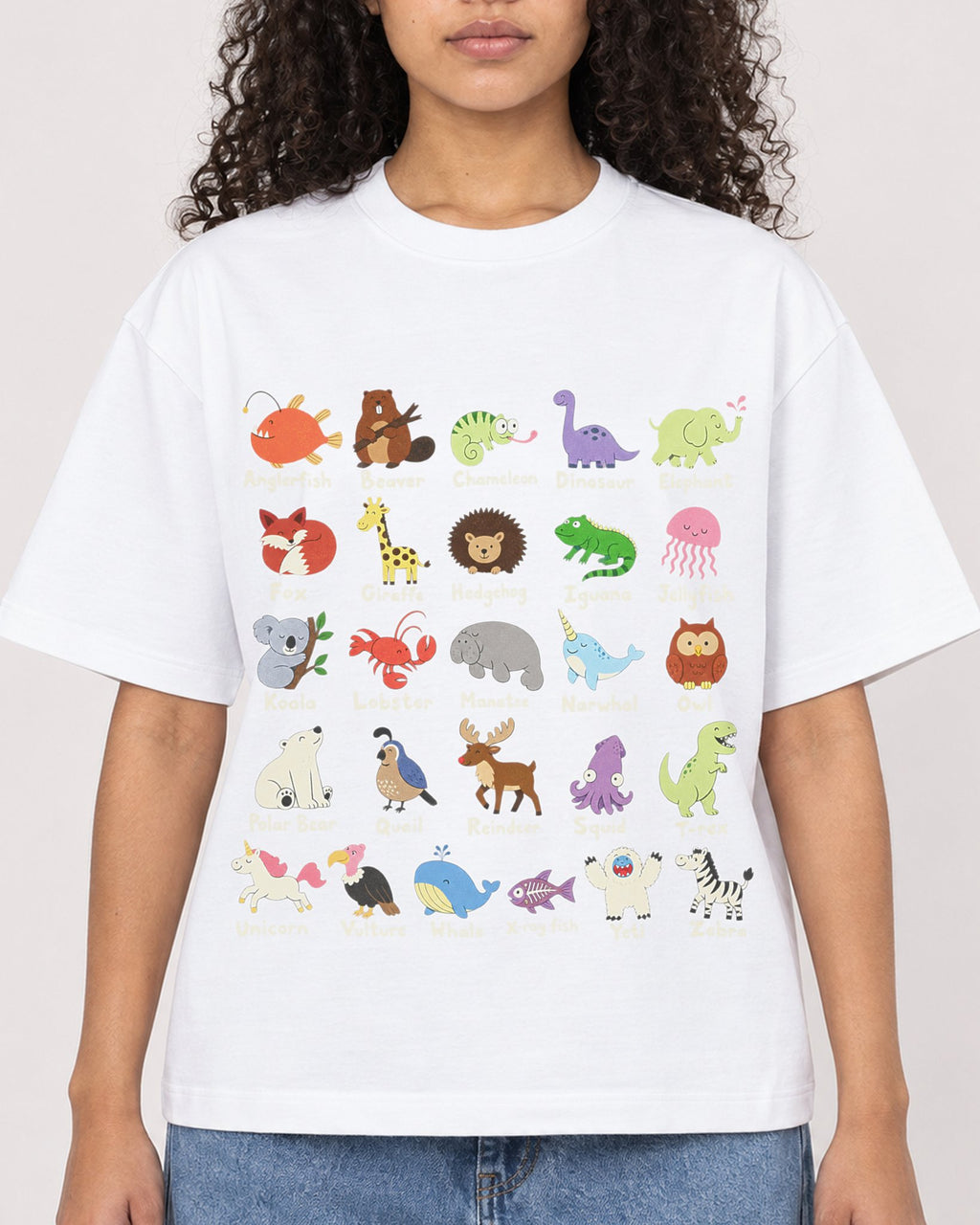 Mockup Boxy Heavyweight Tee White female close-up 10